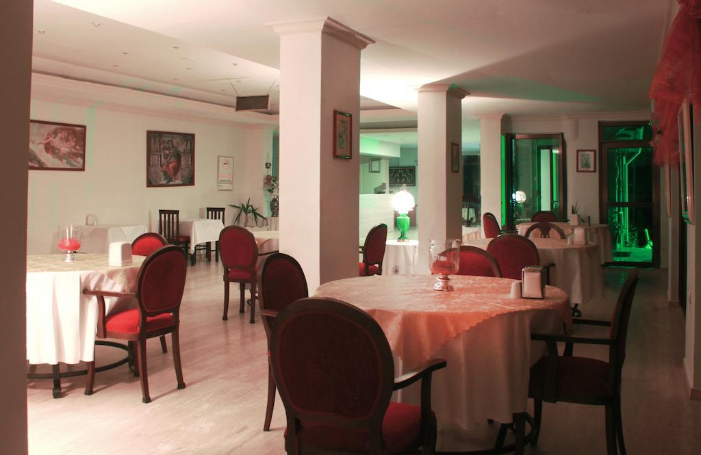 Verano Beach Hotel İçmeler Esterno foto