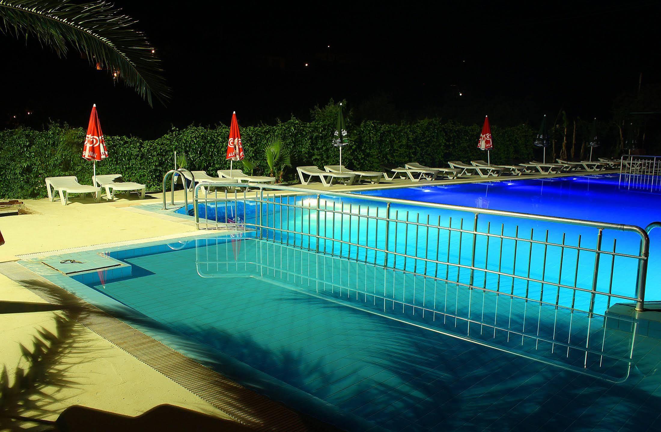 Verano Beach Hotel İçmeler Esterno foto